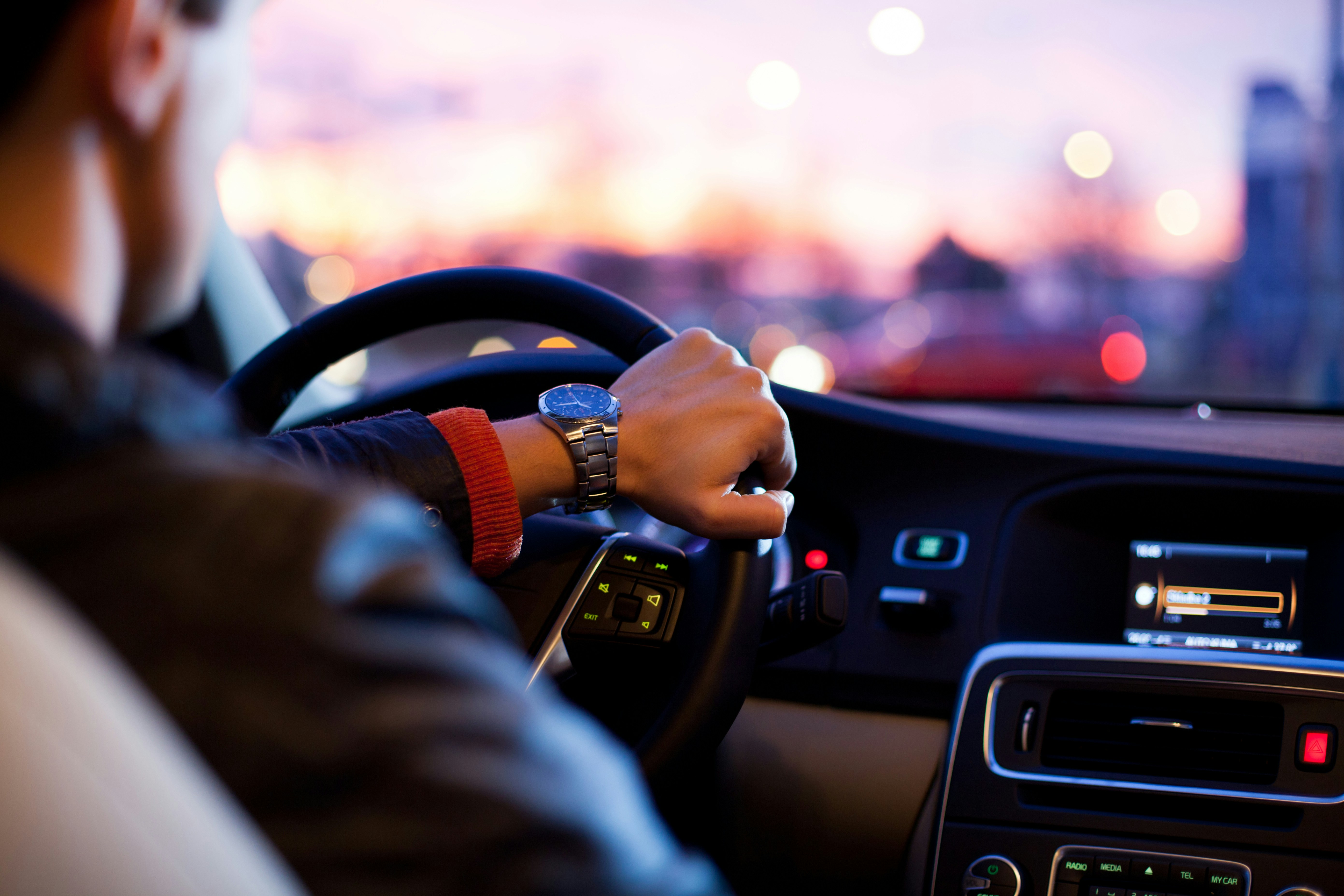 10 Essential Car Insurance Tips to Save Money in 2025
